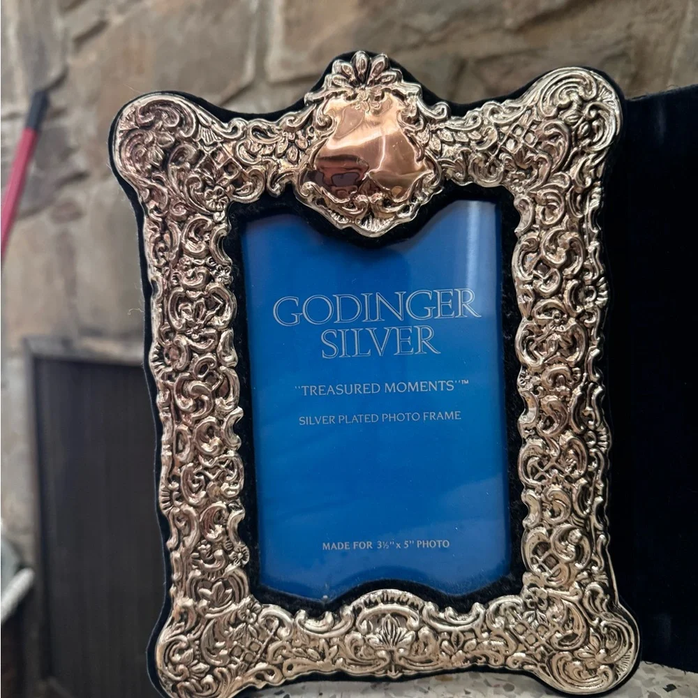 Godinger Dual Silver Plated Ornate Frame